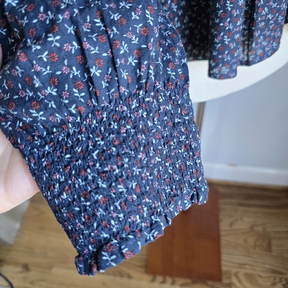 Madewell, New, Tie Back Navy Floral Peplum Campden Daisies Shirt, Size Large - Picture 8 of 15